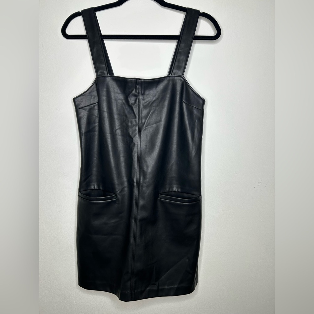 Abercrombie & Fitch Black Faux Leather Front Pocket Mini Shift Dress - Picture 9 of 12